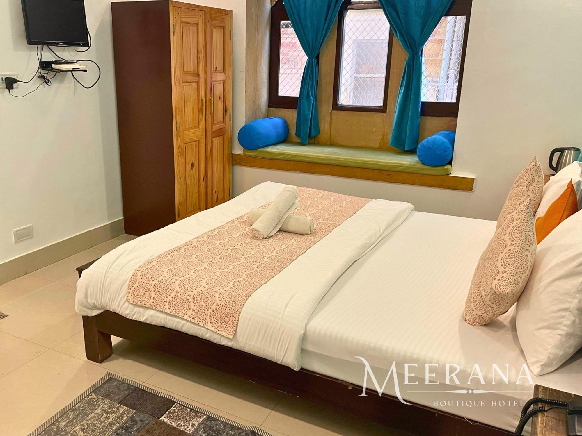 Hotel Meerana Jaisalmer Bagian luar foto