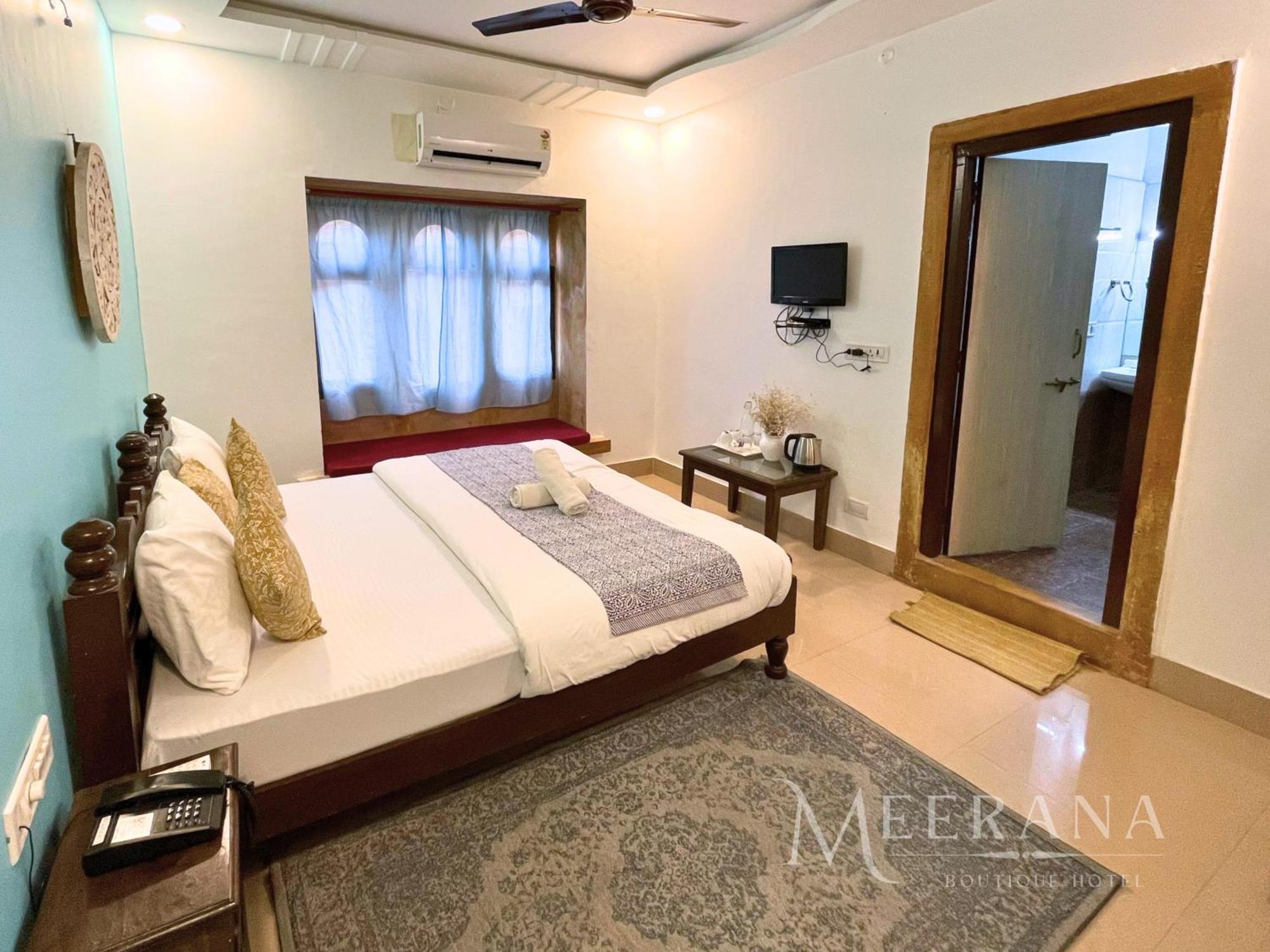 Hotel Meerana Jaisalmer Bagian luar foto