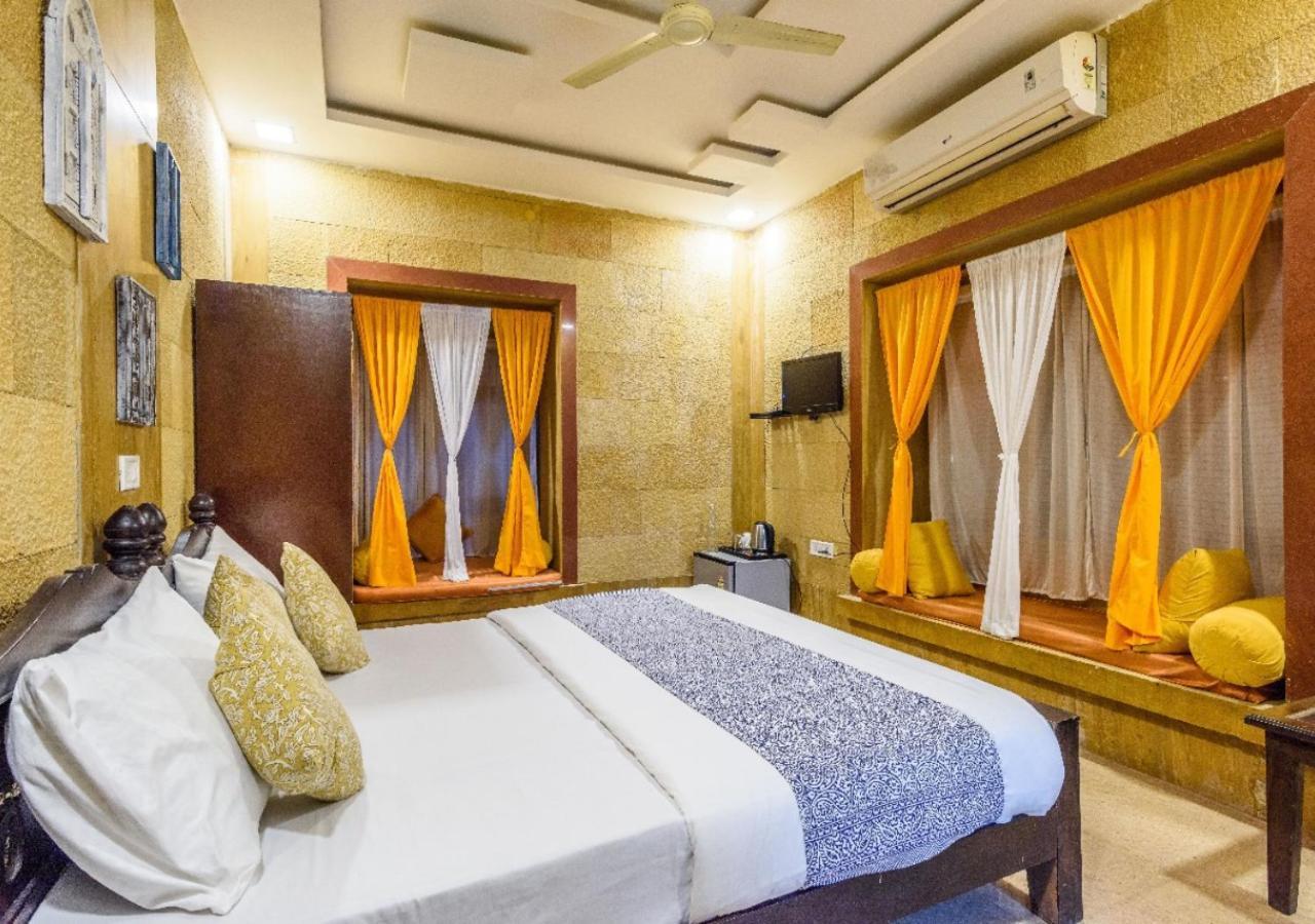 Hotel Meerana Jaisalmer Bagian luar foto