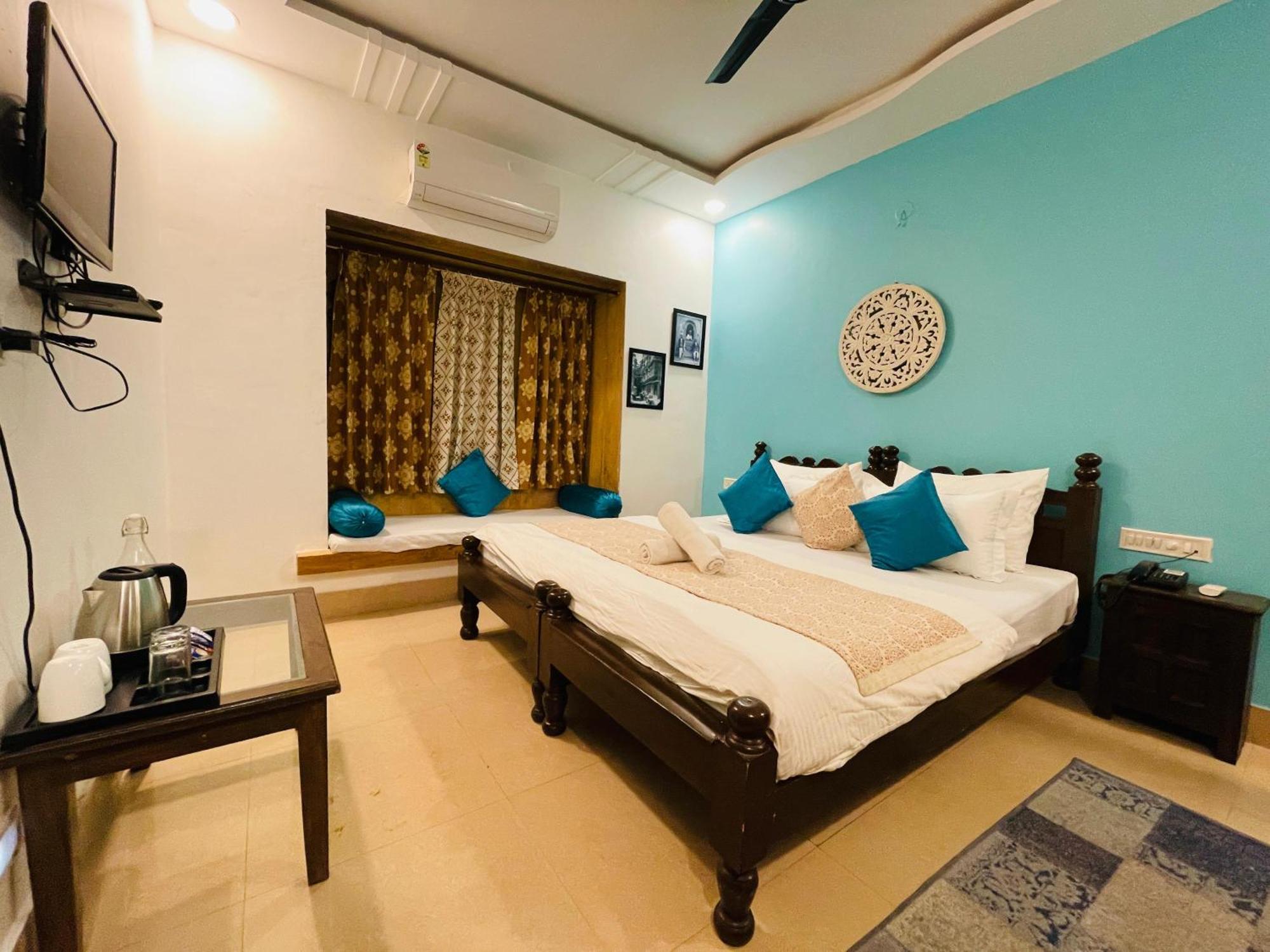 Hotel Meerana Jaisalmer Bagian luar foto